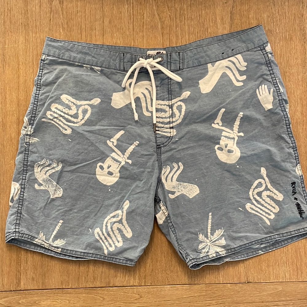 RVCA chubbies